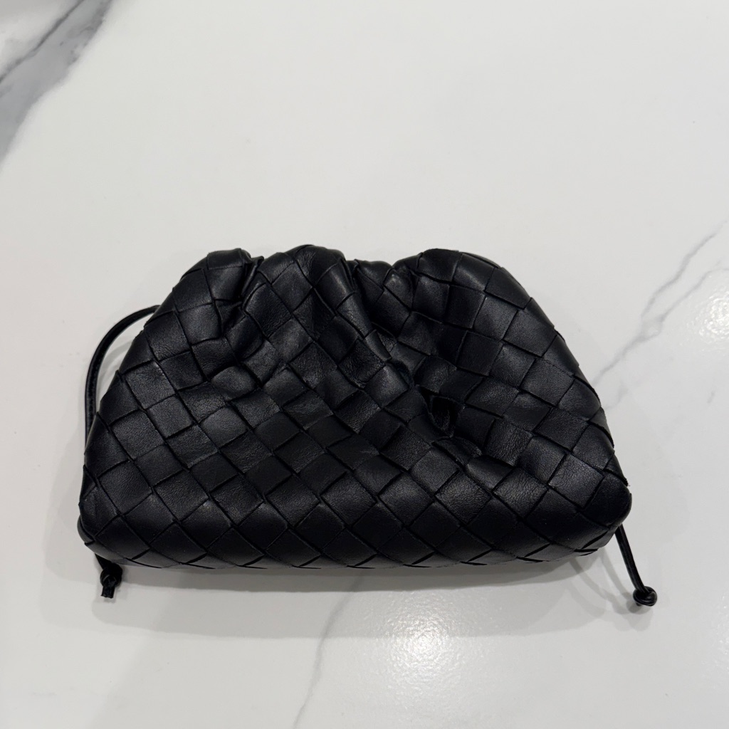 Bottega Veneta Black Woven Wristlet Bottega Veneta Black Woven Wristlet
